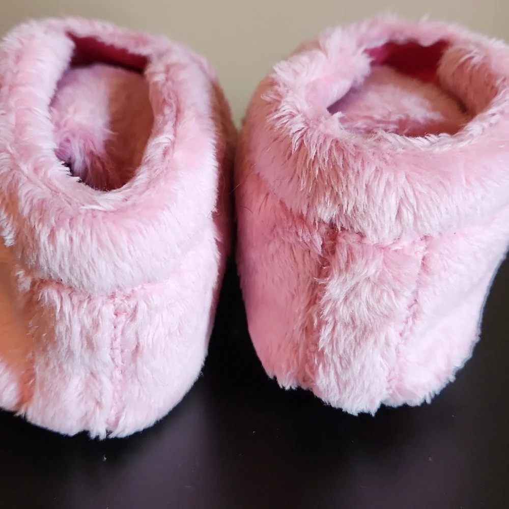 UGG Pink Fuzzy Baby Booties Size 2/3 - Picture 3 of 10